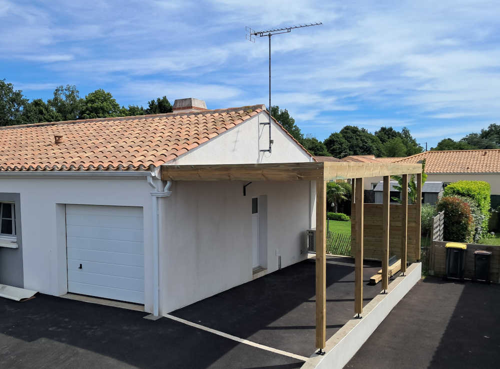 Carport en bois bac acier Les Achards Vendée